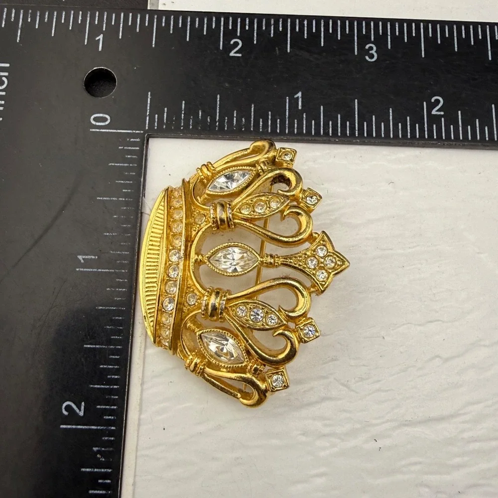Vintage KJL Avon Crown Brooch Gold Tone Rhinestone Signed Kenneth Jay Lane